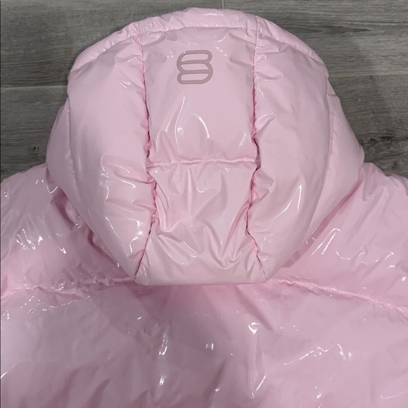 Aritzia Super puff light Pink - not worn before size L - Picture 9 of 9